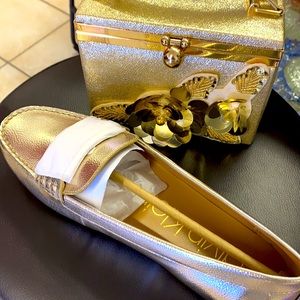 Ladies clothing and Accessories